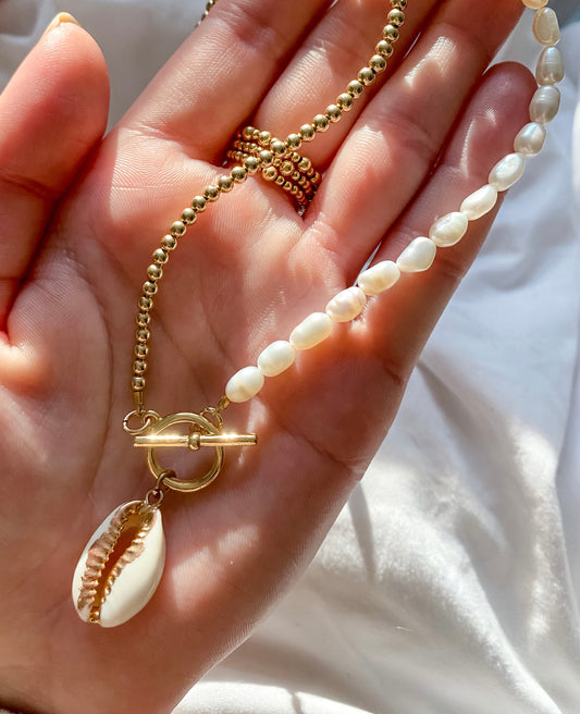 Salty Shell Necklace